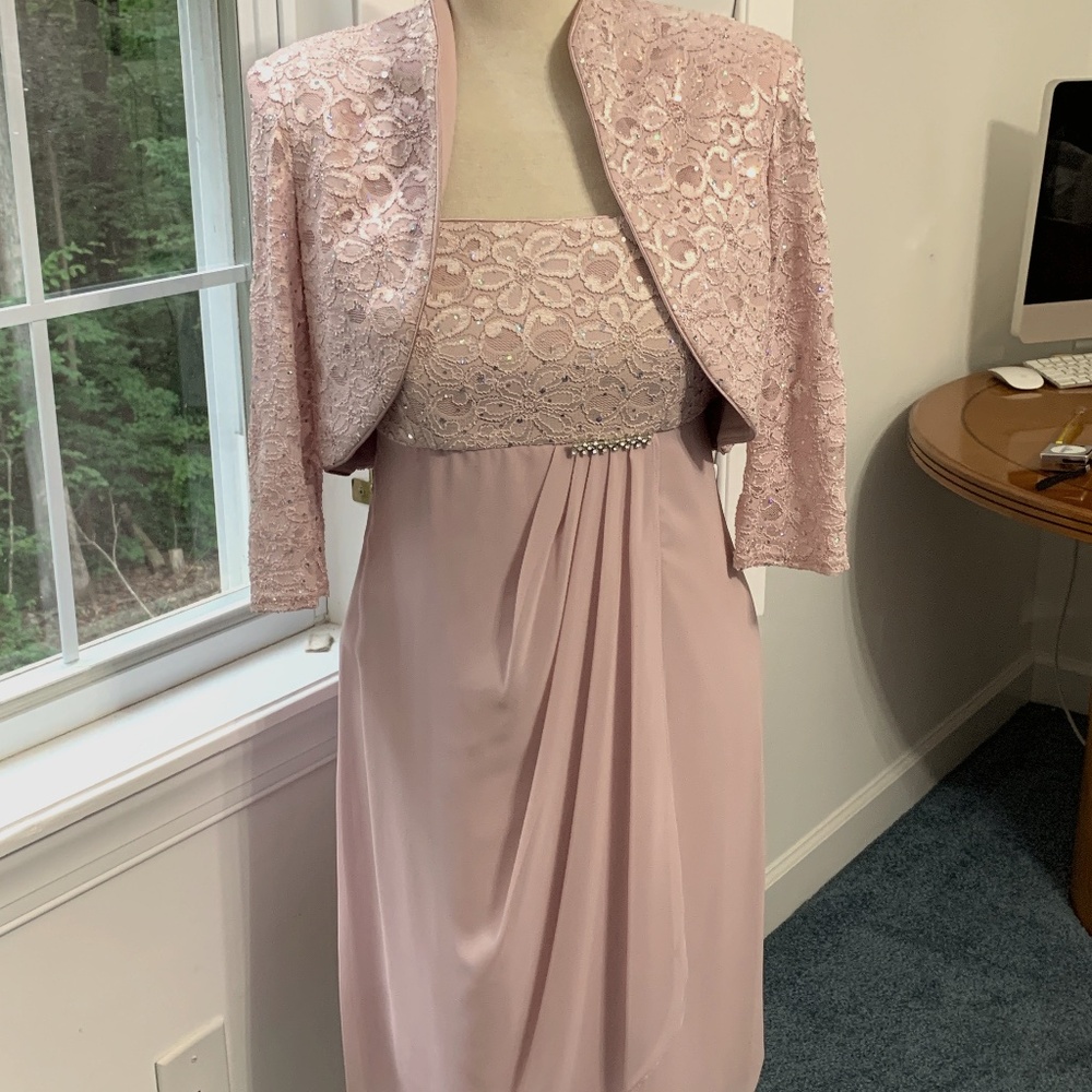 🌸 R & M Richards Sequined Chiffon Dress with Jacket, Size 8 🌸